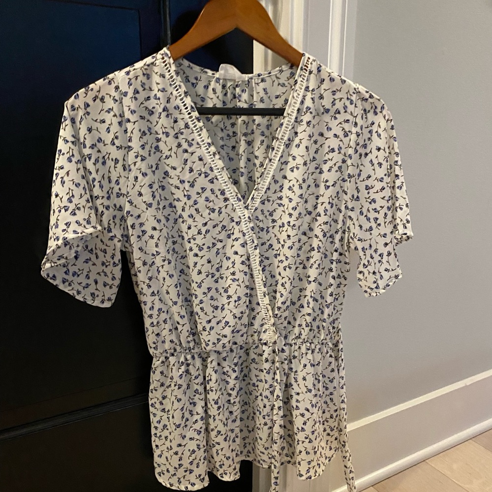 Medium Floral blouse